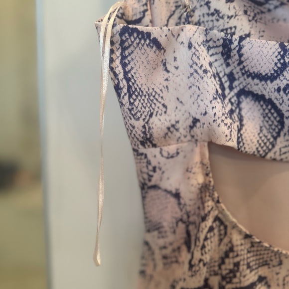 ‘A Love Like You’ M silk draped mini slipdress in unique pink w navy snake print - Picture 5 of 12